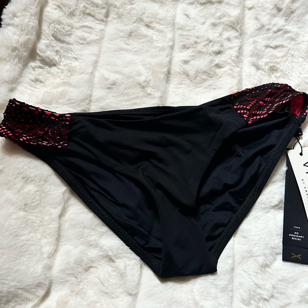 Black and pink vitamin a bottoms